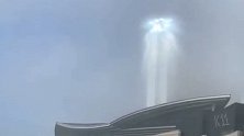 辽宁沈阳：上空现巨型光柱宛如天梯！专家：真实天象