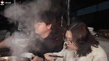 德哥买300块的菜，接女朋友回家吃火锅，冬天吃火锅真暖和