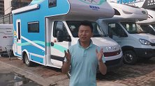 无拓展但是依然具有六座八卧的戴德隆翠CC房车