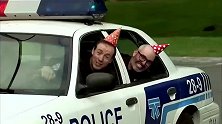 恶搞：跟交警庆祝完就被诬赖酒后驾车，气的路人都无处说理