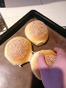 太阳暖洋洋松软的汉堡给你一天的好心情哟，想要学汉堡胚的举手