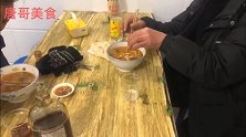 淮南喝早酒，唐哥添一盆羊肉火锅，白酒上两瓶喝完，爽翻了！