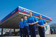 这家国企加油站火了！油价比私营加油站还低，还能免费洗车！