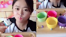 小可爱妹子直播吃彩色巧克力，一口下去超满足，是我向往的生活