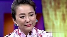 女星机场携带违禁品被查 衣服起球头发杂乱