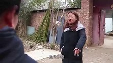父亲打工带回来一个妈，女儿不让进门，邻居好心收留后收到一沓钱