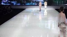 层层叠叠的流苏裙，丝丝缕缕太美了，温婉可人！