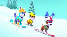 汪汪队立大功：小克学滑雪，还没学会自己滑，结果就摔伤了！