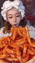 小姑娘真是无辣不欢，爆辣的“粉耗子”，看着上面的辣椒我都害怕