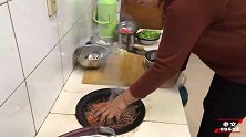 大同刀削面配上素臊子，妈妈这样做，一做一大锅不够吃