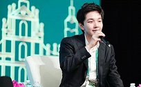 小伙获赠近300亿港元股票或成最富95后：爸妈给的