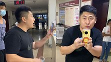 演员姜涛直播医闹与护士发生争执 称医院服务不好