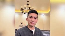 初代网红“烧饼帅哥”20年后翻红，神似严屹宽，曾被指“娶不到媳妇”