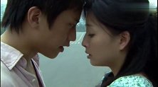 小伙果真神操作，送美女礼物，打开一看脸都红了！