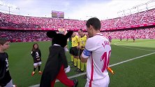 别开生面！米老鼠现身皮斯胡安球场 与梅西握手萌翻全场