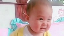 本来和小宝宝闹着玩，没想到用力过猛却把宝宝弄哭了