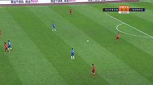 彭欣力禁区外转身扫射 皮球滑过远点稍稍偏出