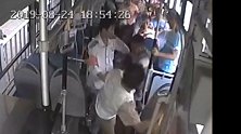 两元车费“变”5000！广西一醉汉乘公交不投币 还殴打司机