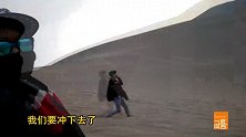 探访敦煌鸣沙山月牙泉，享受只有两个人的沙漠，美的让人窒息