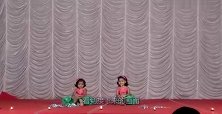 两位4岁女孩参加舞蹈比赛，接下来的表现，真的是太厉害了