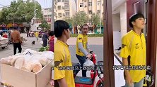 无所不能外卖小哥没有什么比好评重要了
