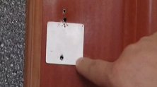 河南一女子洗澡遭偷拍被索万元 竟是合租男干的