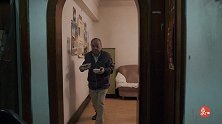 广州85岁退休老医生，自学英语翻译三本书，卖书期间交6000朋友