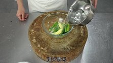 厨师长教你：“淮扬狮子头”的做法，加入这个原料，吃起来脆脆的