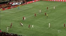 第14分钟费城联合球员贝多亚射门 - 打偏