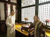 张三调查货船后向王爷复命，岂料王爷早就知道一切