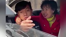 爆笑：姐妹俩感情好不好，我一眼就能看出来