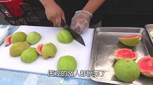 “2秒哥”凭手速爆红，操作又快又狠，2秒钟切完1个水果