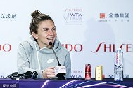 深圳WTA年终总决赛哈勒普赢球调侃教练 称最大挑战是年龄