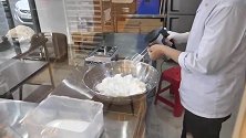 原来水果糖是这样制作的，全程纯手工！