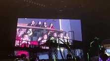 陈小春成都唱鹿鼎记主题曲，以示悼念金庸先生，引得粉丝潸然泪下