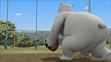 倒霉熊：倒霉熊踢橄榄球，究竟是熊玩球还是球玩熊呢