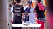 黄渤一家现身三亚被偶遇，妻子穿拖鞋身材吸睛，大女儿五官复刻爸爸