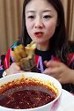 吃货吃蛏王肉，这么一大把挑战一口闷，无法下口啊！