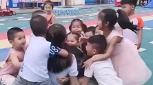 爆笑：妹子你这演技，不去当演员可惜了