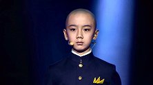 《拜见小师父》：9岁男孩唱京剧，一上场就被Selina夸奖他很帅