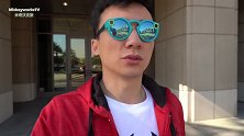 她这个装扮传达出的一个信息