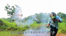 将火箭烟花绑在圆球上，点燃后能上天吗？结果意外了