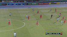 川崎两人打穿上港防线 达米昂1v5推射扳平比分