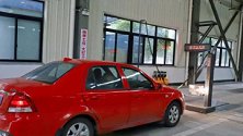 汽车年检4次全不过，车主恼火：油合格、车合格，为啥年检不让过