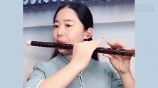 美女笛子演奏《花桥流水》，笛声悠扬，太动听了！