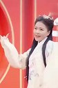 新春佳节，美女一首《恭喜发财》，真好听！