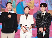 王博文现身《热爱》发布会   暖心献唱新作主题曲