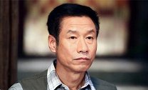 国家一级演员，出道33年零绯闻，结婚30年恩爱如初