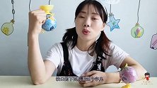 妹子拆箱吃“地球仪存钱罐糖”趣味造型，边吃边玩好开心