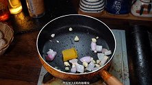 面条怎么制作，简单又好吃的咖喱鲜虾汤面，超级开胃
